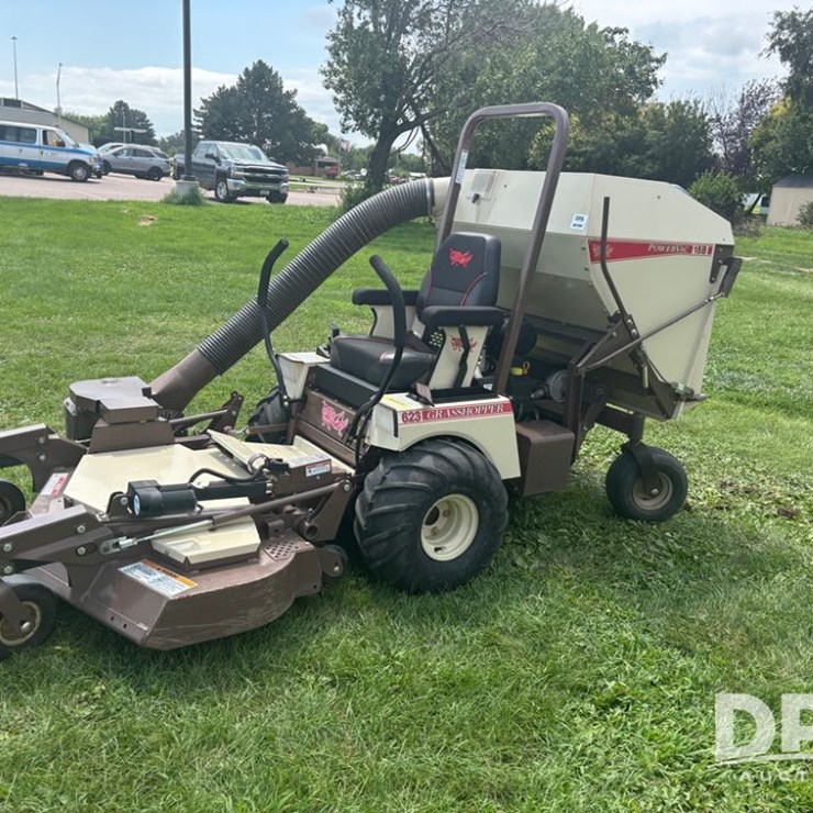 Grasshopper 623 Mower (DR12069)