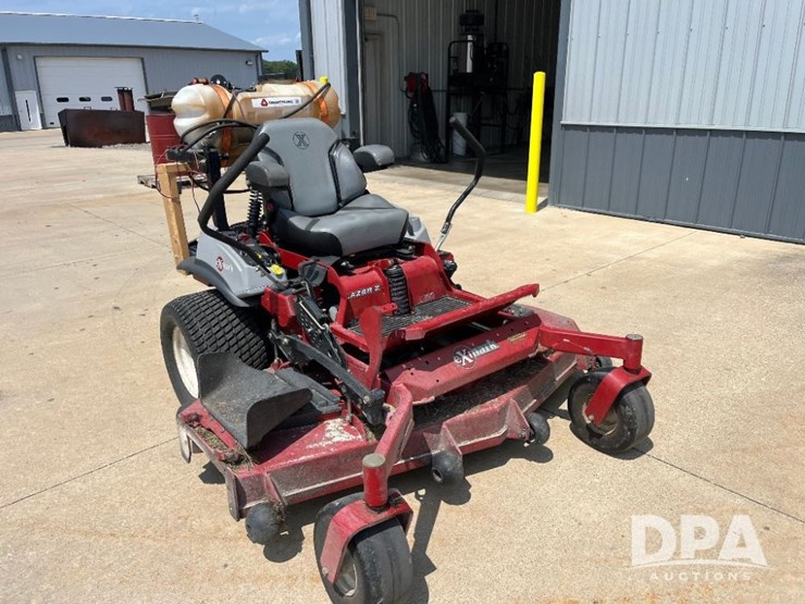 exmark-zero-turn-lawn-mower-(jn2625)-image-3