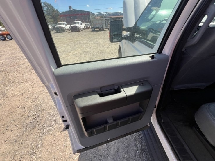 2016-ford-f350-image-23