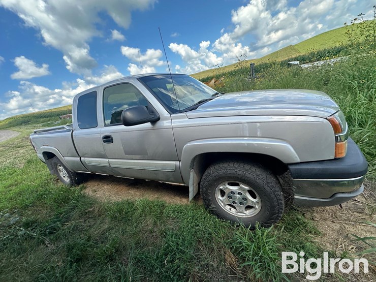 2004-chevrolet-silverado-1500-image-4