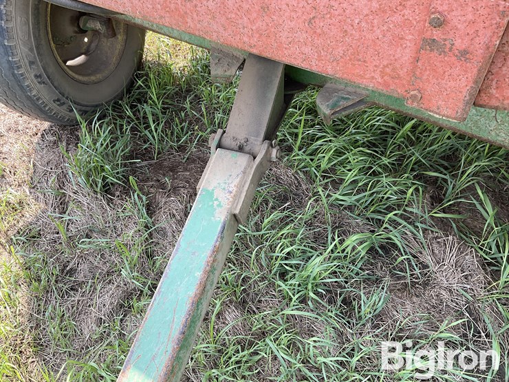 john-deere-1064-image-15
