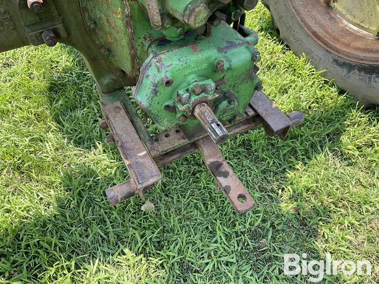 1953-john-deere-60-image-17