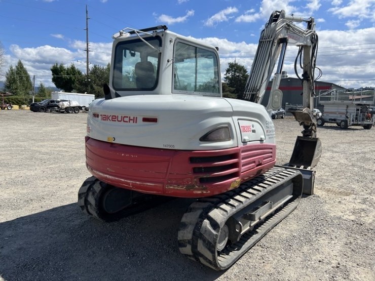 2014-takeuchi-tb285-image-4