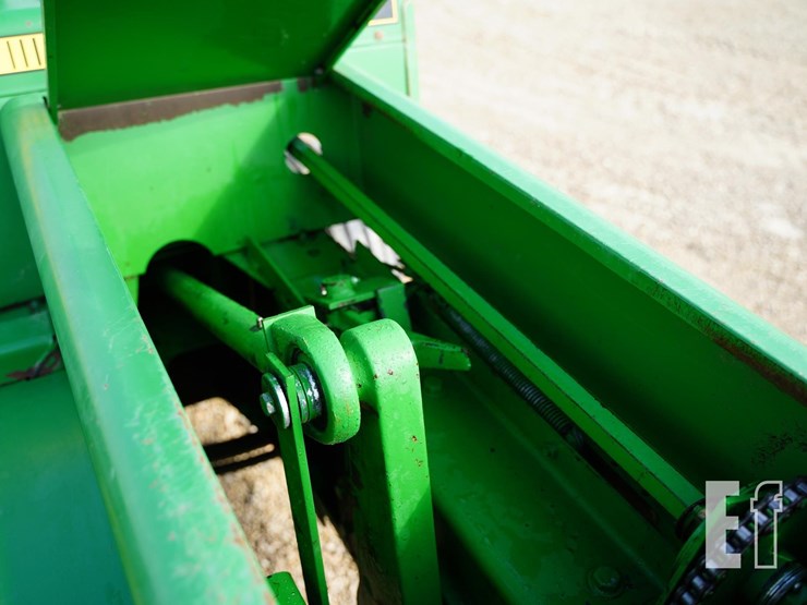 1990-john-deere-328-image-12