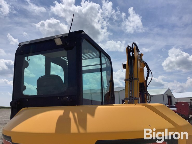 jcb-85z-1-image-15