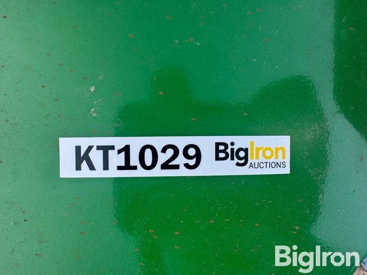 john-deere-102-image-17