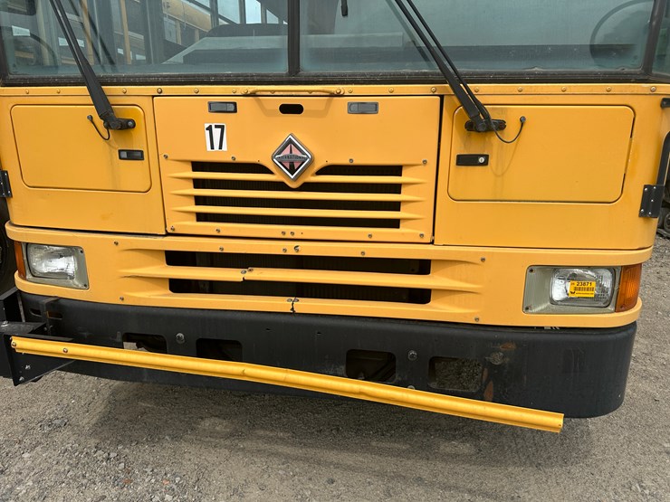 #18-•-#23871-•-2002-international-genesis-school-bus-vin:-1hvbgaan62a917777-image-28