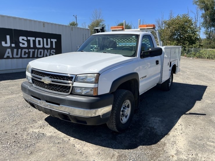 2006-chevrolet-silverado-2500-image-1