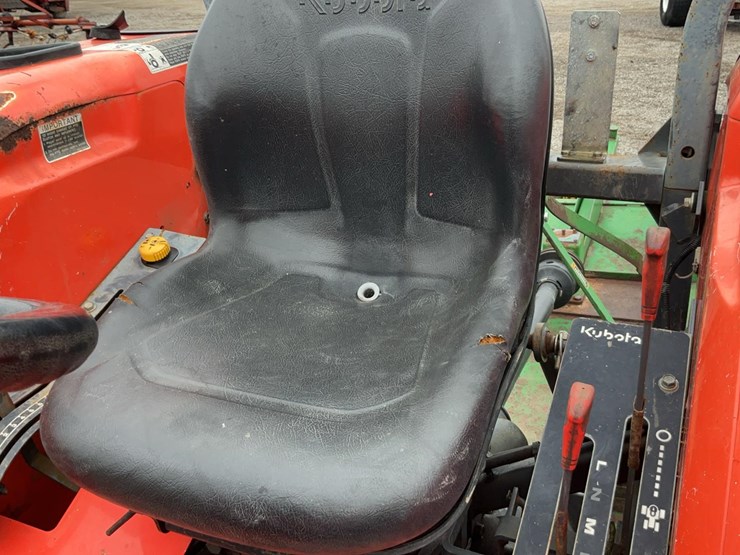2016-kubota-mx5800-image-21