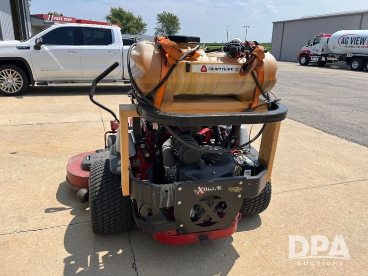 exmark-zero-turn-lawn-mower-(jn2625)-image-8