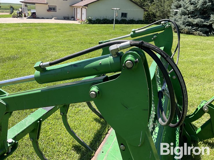 2010-john-deere-6115d-image-13
