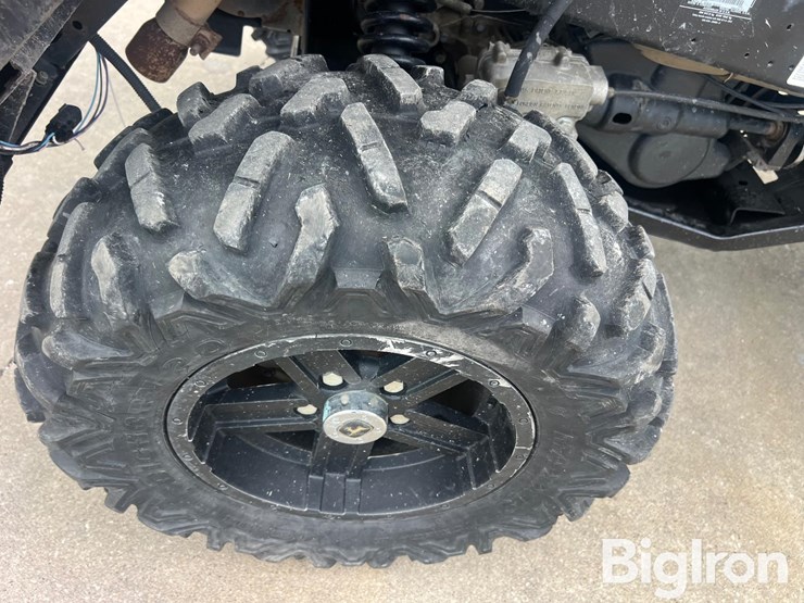 2017-john-deere-gator-image-18