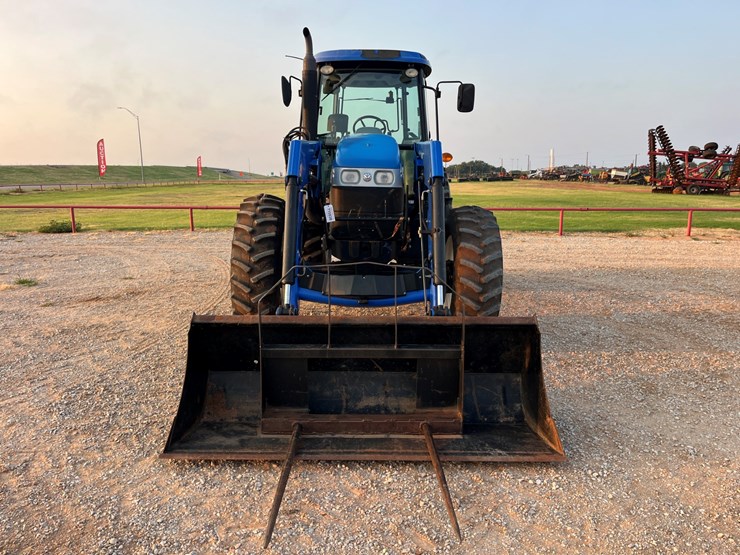 2013-new-holland-ts6.125-image-5