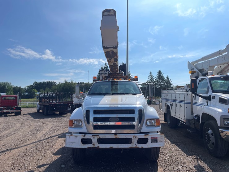 2008-ford-f750-image-3