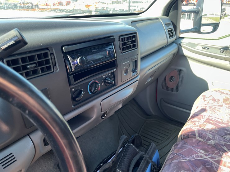 2003-ford-f350-image-44