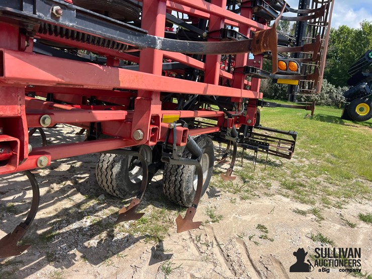 2011-case-ih-200-image-15