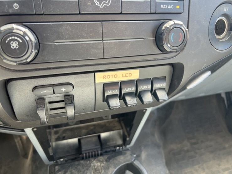 2016-ford-f350-image-30