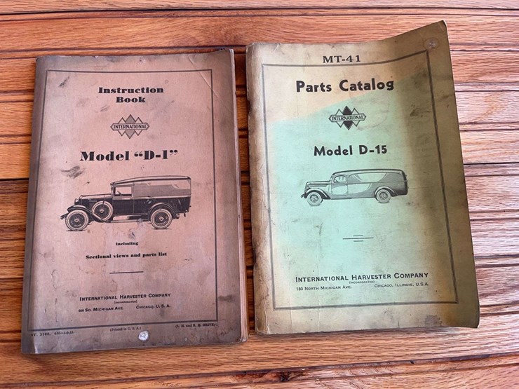 (2)-international-truck-manuals-image-1