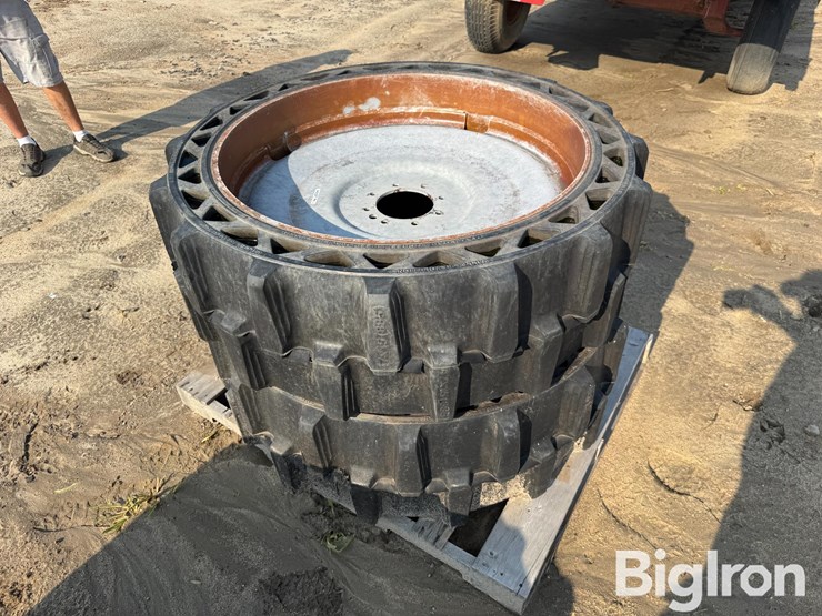 valley-revolution-47x15-airless-pivot-tires-image-7