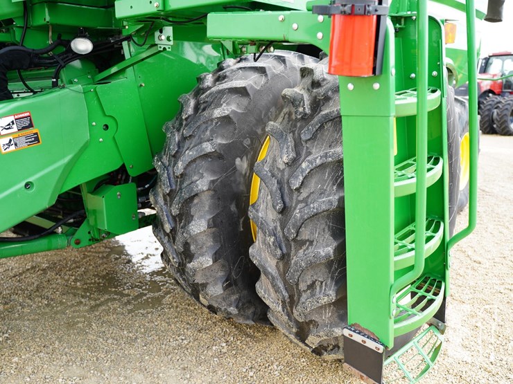 2012-john-deere-s680-image-11