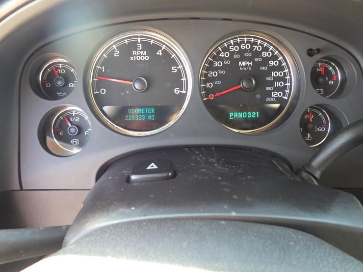 2007-chevrolet-tahoe-image-21