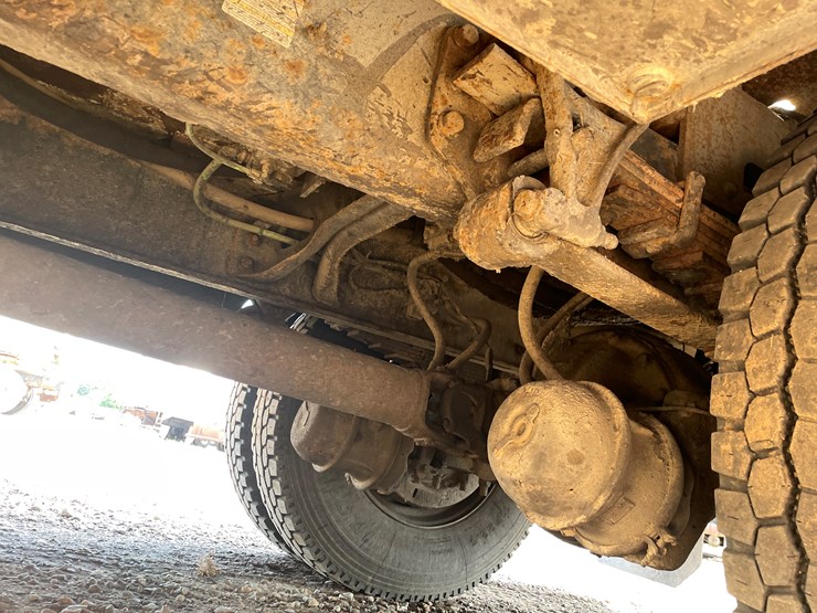 2008-ford-f750-image-15
