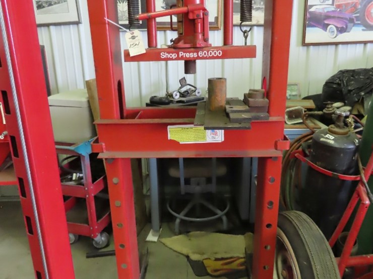 60,000-pound-press-image-1