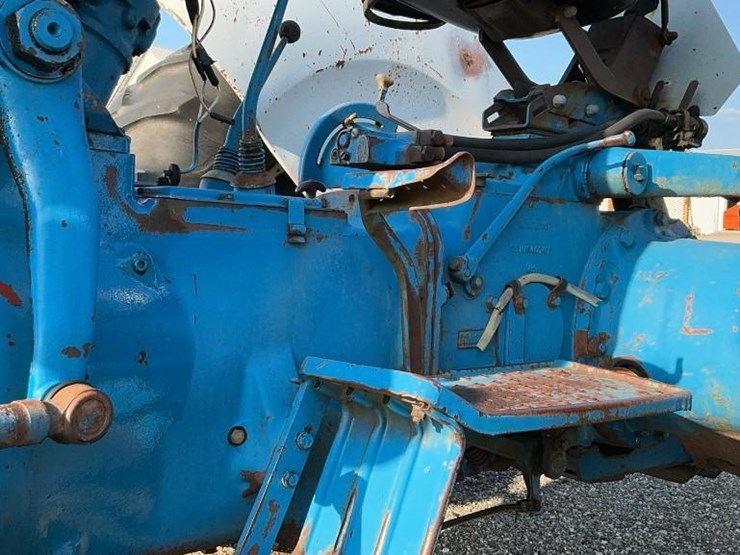 ford-4000-image-15