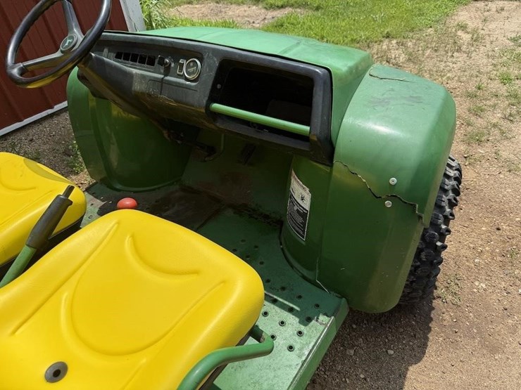 john-deere-gator-image-7
