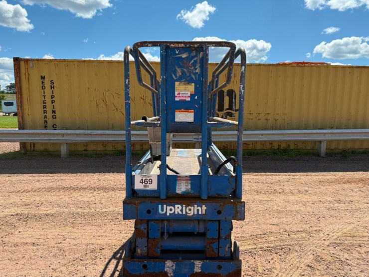 up-right-x20n-image-12