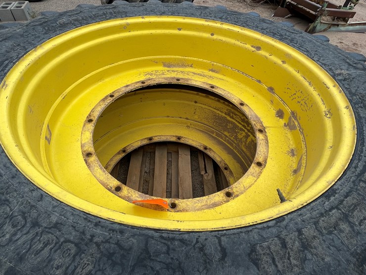 deere-tires-image-2