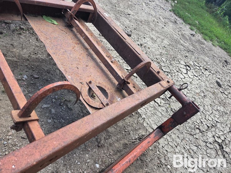 farmhand-hydraulic-square-bale-fork-image-10