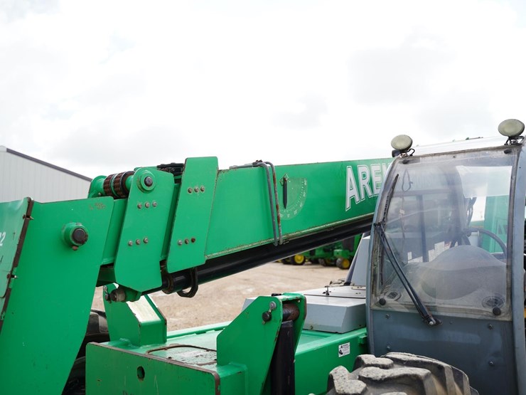 2006-genie-gth844-image-14