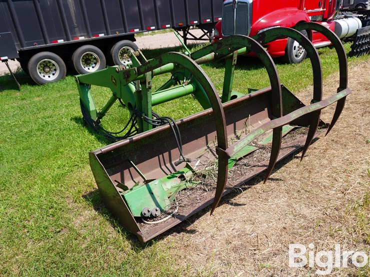 john-deere-148-image-3