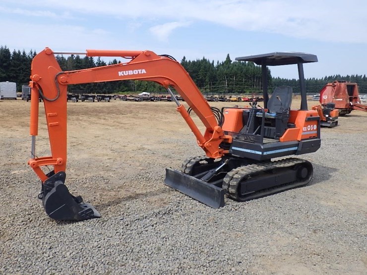 kubota-kh030-image-1