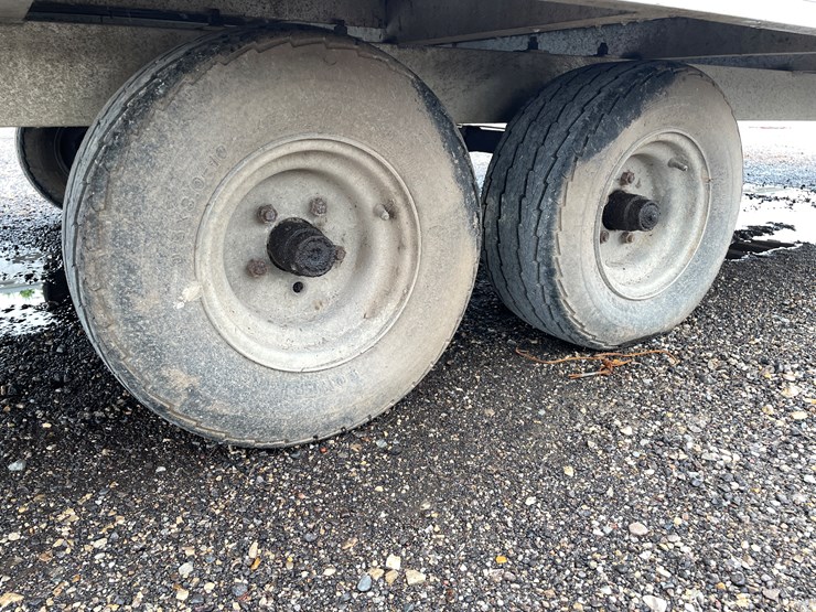 #6349-•-r&r-18'-aluminum-snowmobile-trailer-(no-title)-image-17