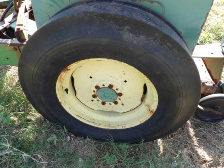 john-deere-8300-image-7