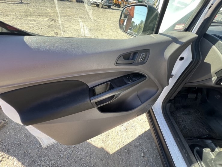 2019-ford-transit-connect-image-21