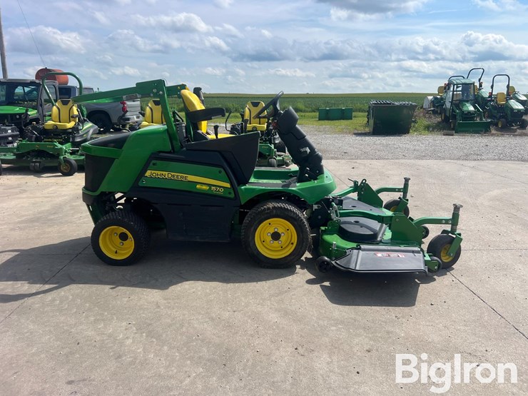 2019-john-deere-1570-image-4