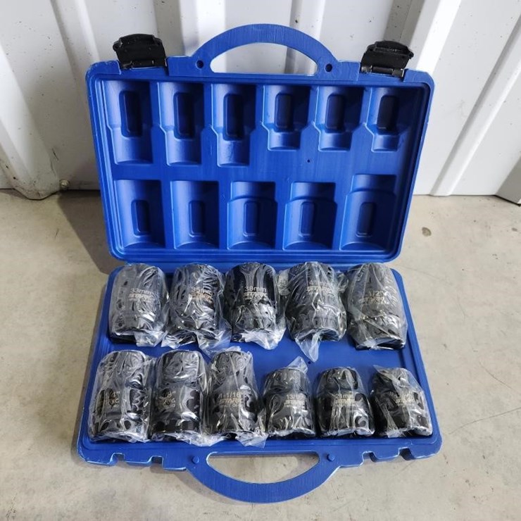 11pc 1" SAE & Metric Socket Set