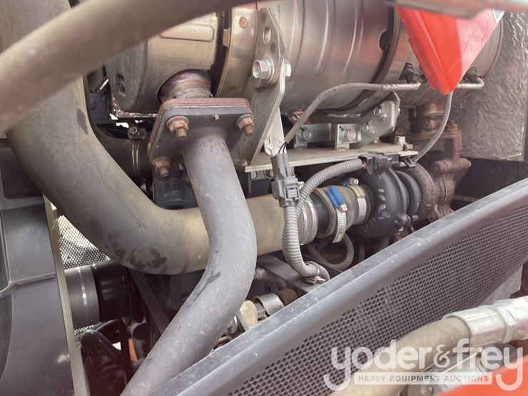 2020-kubota-mx5400hst-image-36