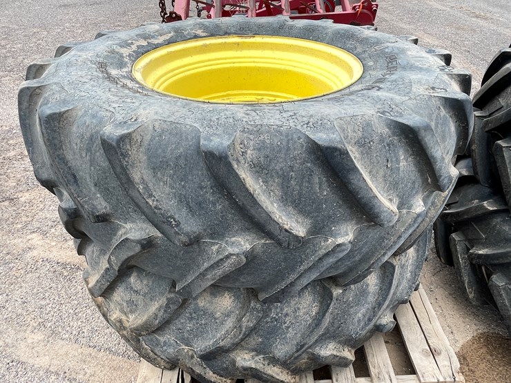 deere-tires-image-3