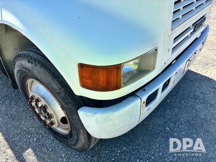 1999-ihc-8100-flatbed-truck-(gp11125,-unit-17355)-image-43