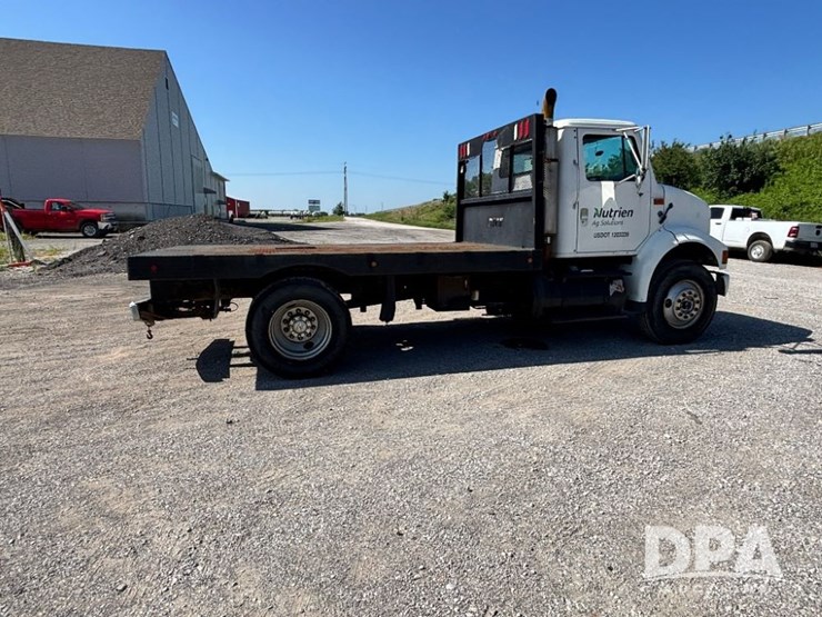 1999-ihc-8100-flatbed-truck-(gp11125,-unit-17355)-image-8