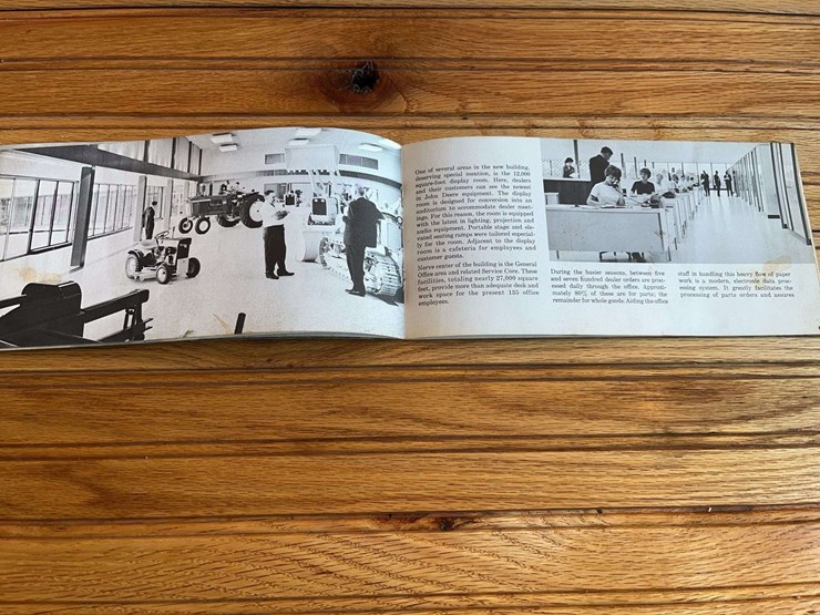 (2)-john-deere-sales-literature-image-5