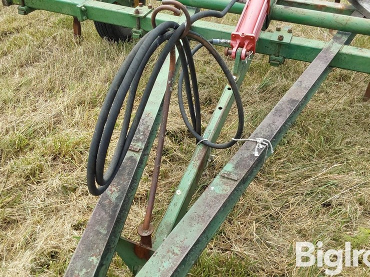john-deere-100-image-10