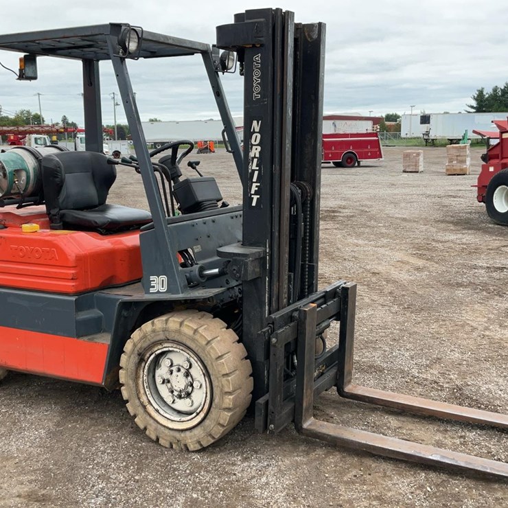 TOYOTA 025FG30