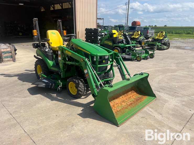 2014-john-deere-1025r-image-3