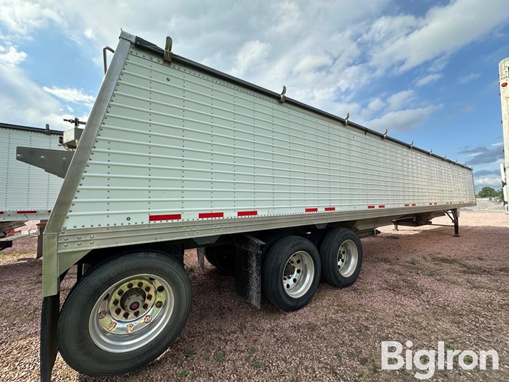 2019-timpte-grain-trailer-image-4
