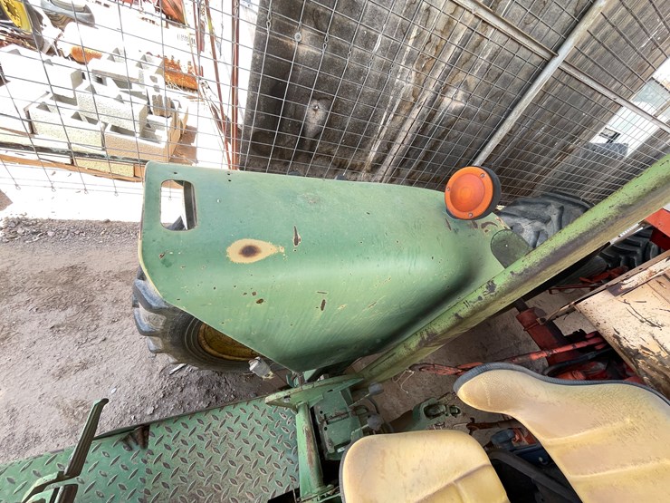 john-deere-2940-image-34